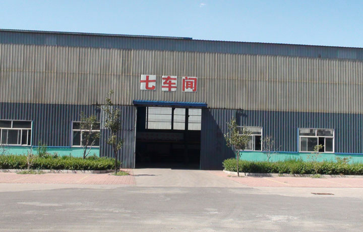 龙马钢管生产场景